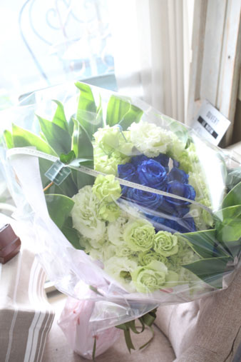 bluerose2.jpg