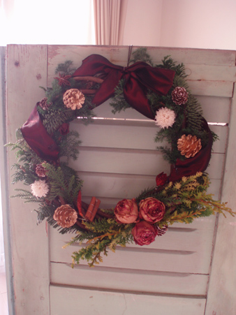 iceflowerwreath1.jpg